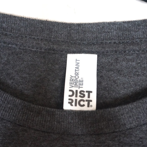 District Tee brand Pat Benatar - Size Small - Picture 4 of 4